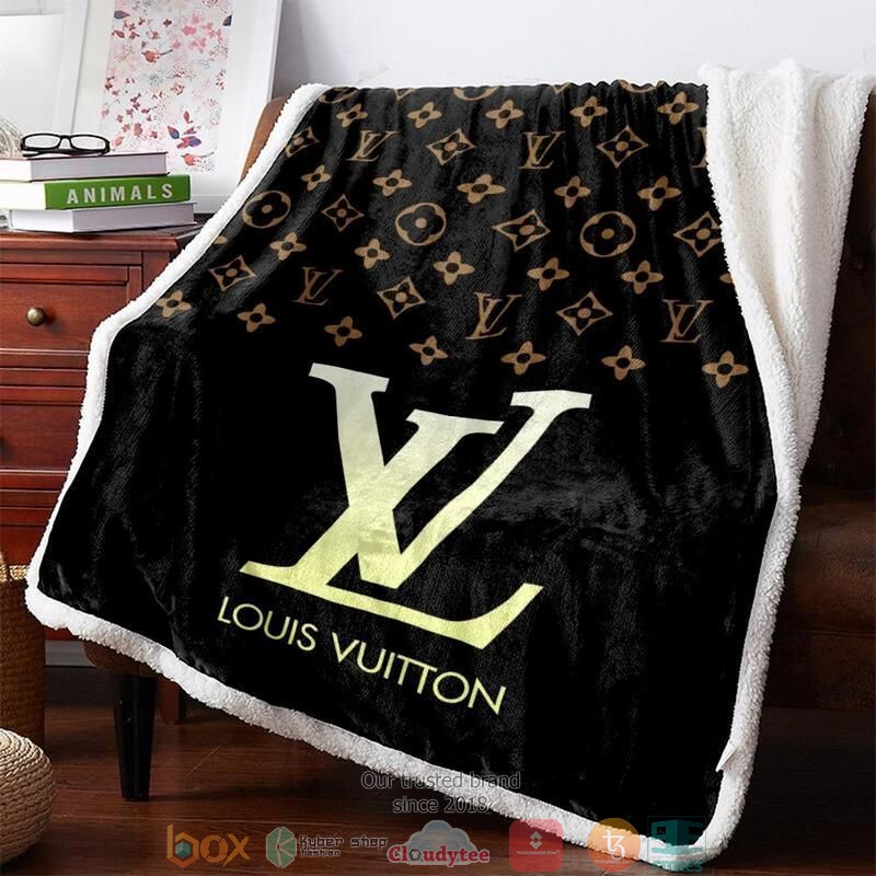 Louis_Vuitton_gold_logo_black_Fleece_Blanket