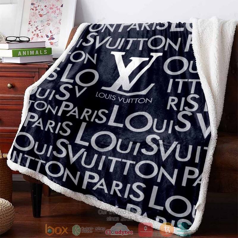 Louis_Vuitton_letters_pattern_navy_Fleece_Blanket