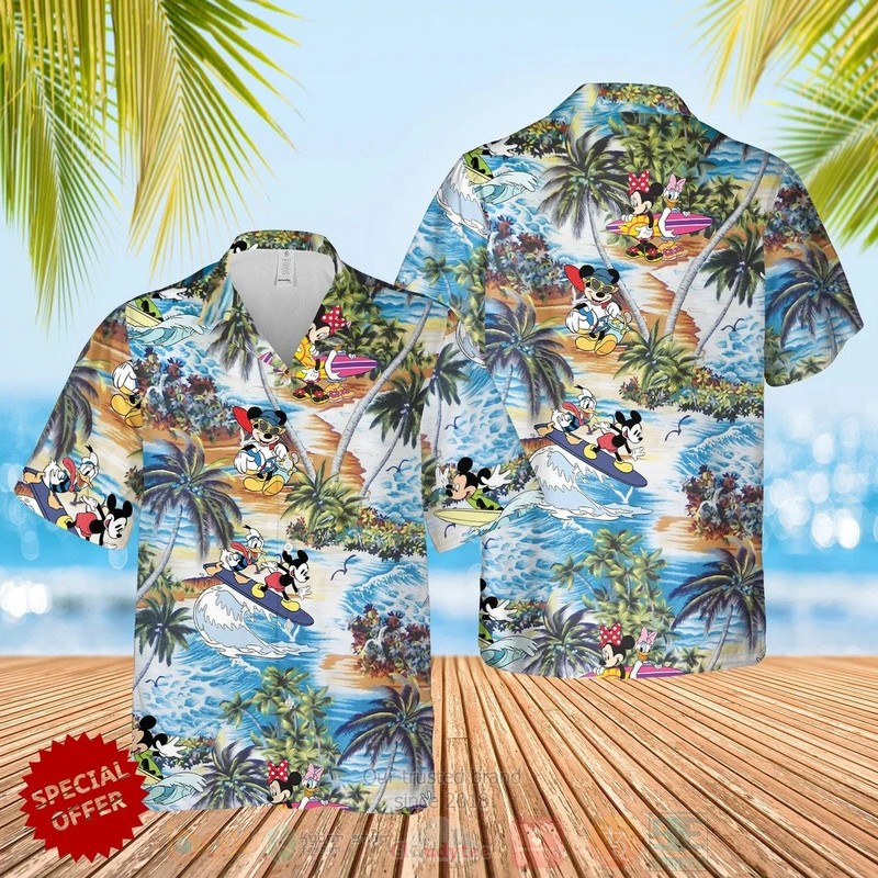 Mickey_Mouse_Minnie_Mouse_and_Donald_Duck_Hawaiian_Shirt