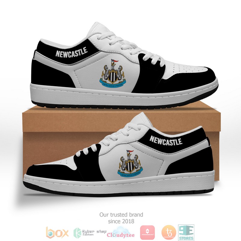 Newcastle_United_FC_Air_Jordan_low_top_shoes_1