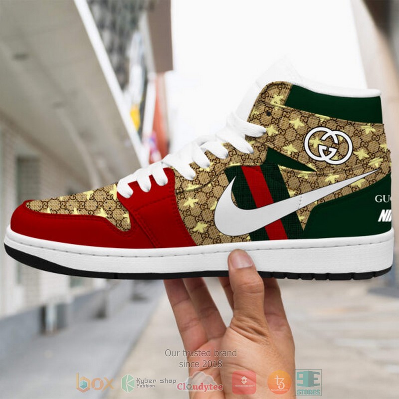 Nike_Gucci_Bees_khaki_pattern_Air_Jordan_1_shoes_1