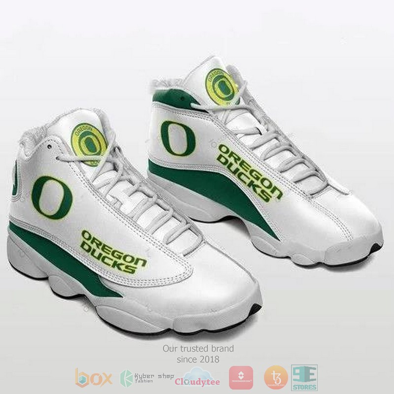 Oregon_Ducks_Football_team_logo_Air_Jordan_13_shoes