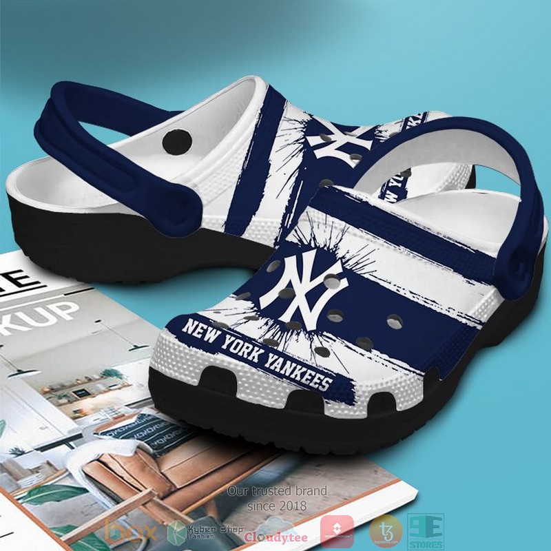 Personalized_MLB_New_York_Yankees_Blue_White_Crocs_Crocband_Clog_1