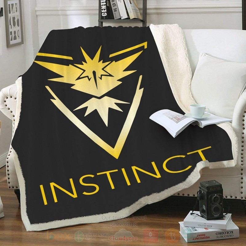 Team_Instinct_Custom_Throw_Blanket