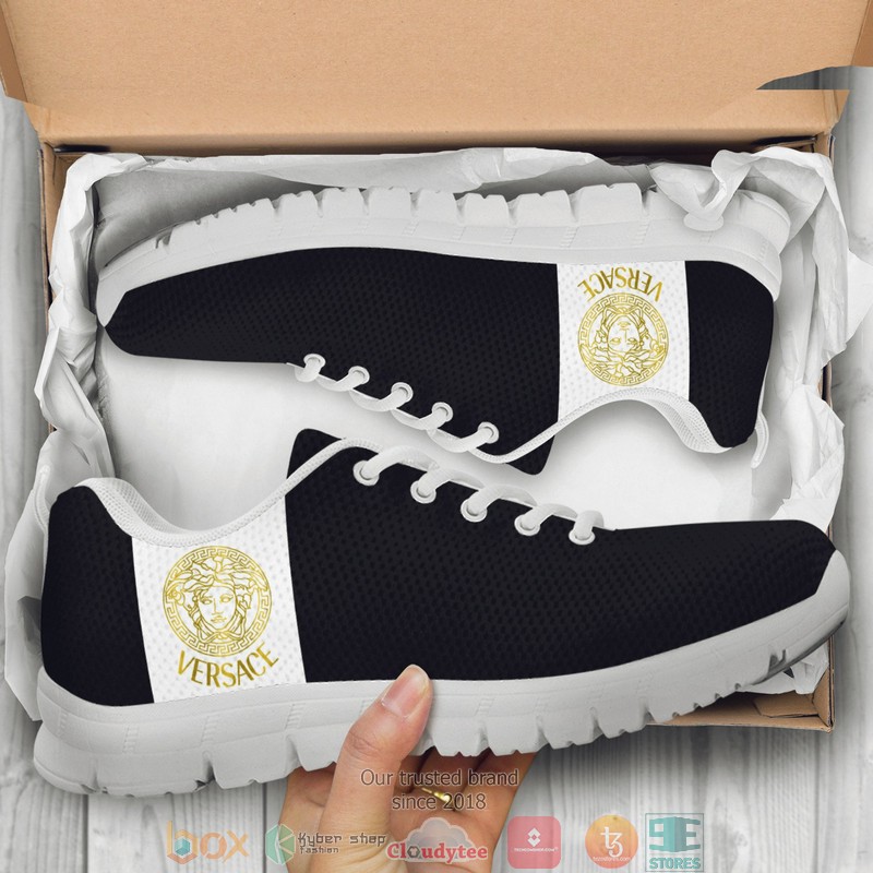 Versace_Gold_pattern_white_black_sneaker