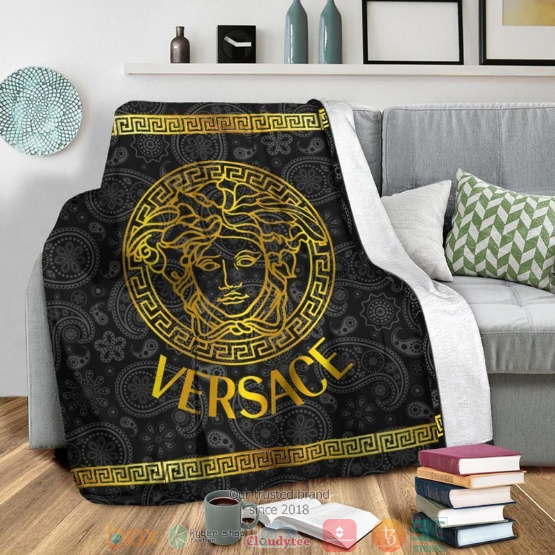 Versace_gold_hide_pattern_black_Fleece_Blanket
