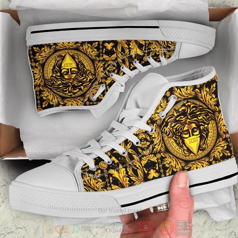Versace_logo_gold_pattern_canvas_low_top_shoes