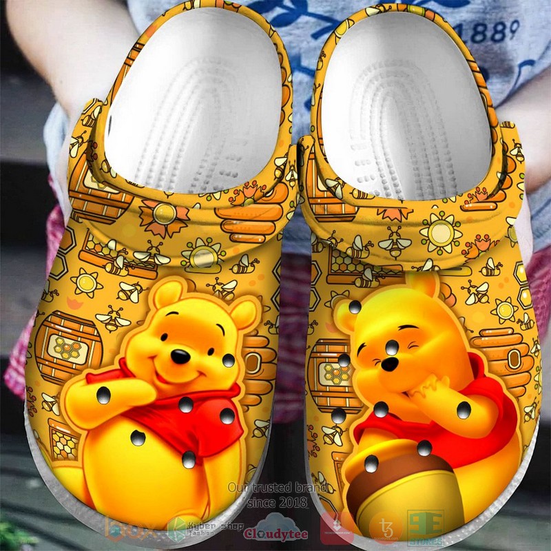Winnie-the-Pooh_honey_pot_Bee_Crocband_Clog_1