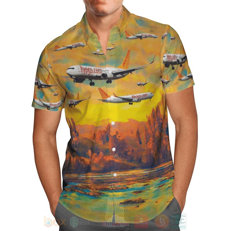 Pegasus_Airlines_Boeing_737-800_Hawaiian_Shirt_1