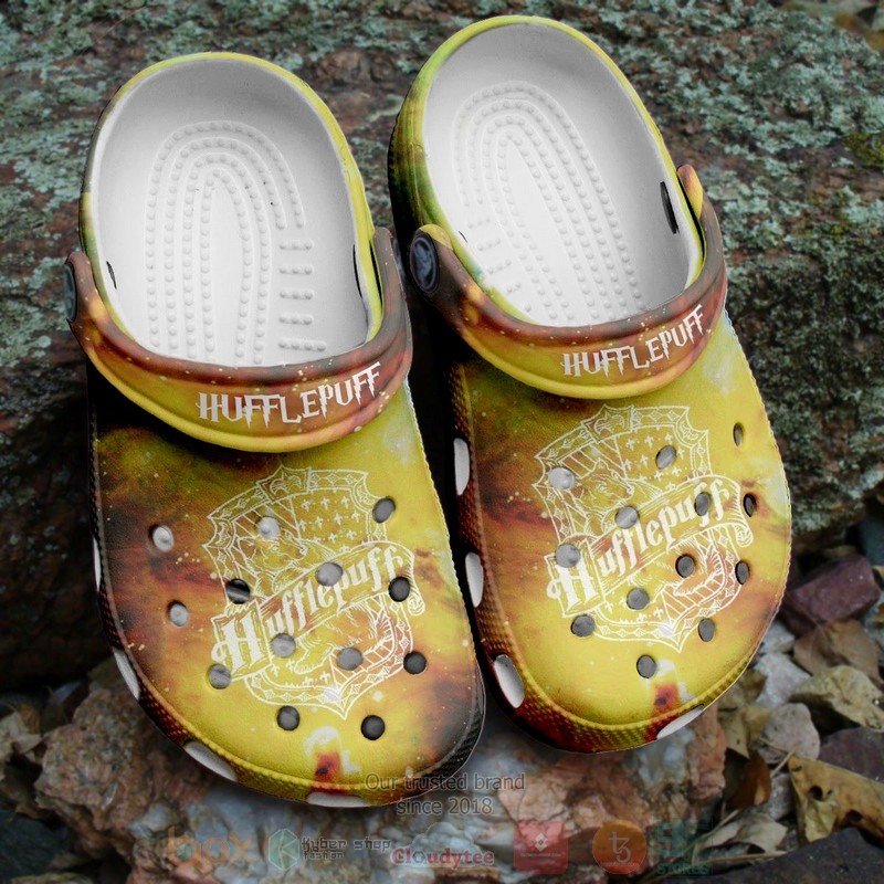 Hufflepuff_Harry_Potter_Yellow_Crocband_Crocs_Clog_Shoes