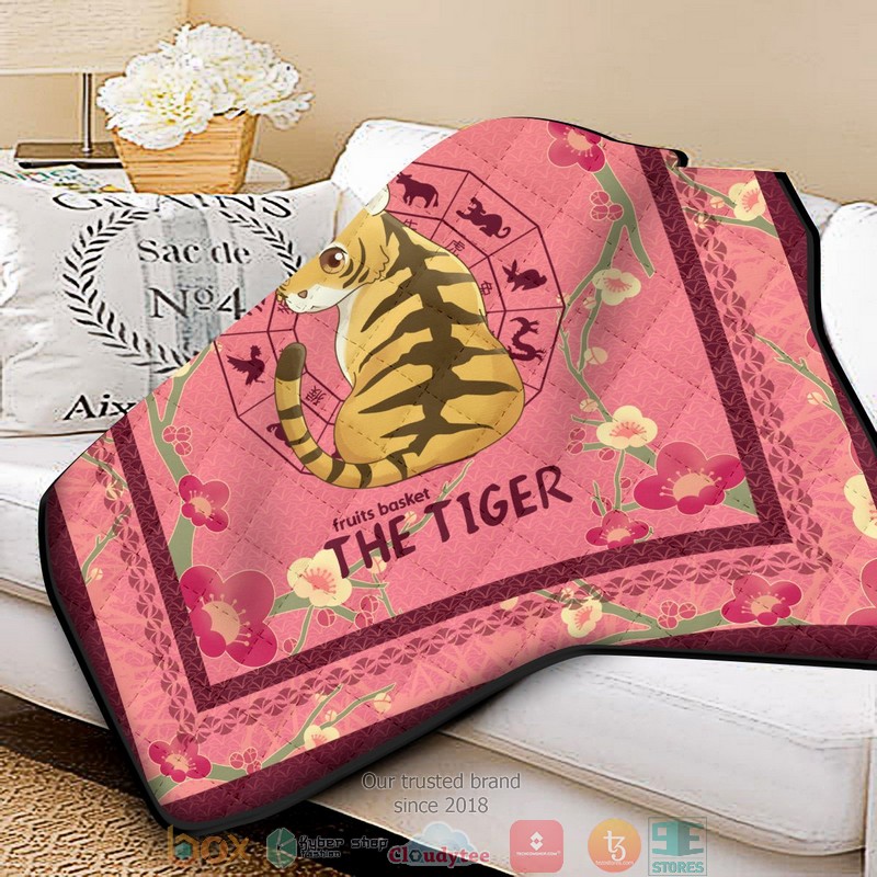 Kisa_the_Tiger_Quilt_Blanket_1