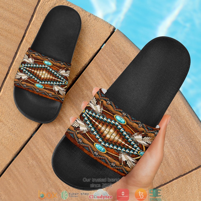 Mandala_Brown_Native_American_Slide_Sandals