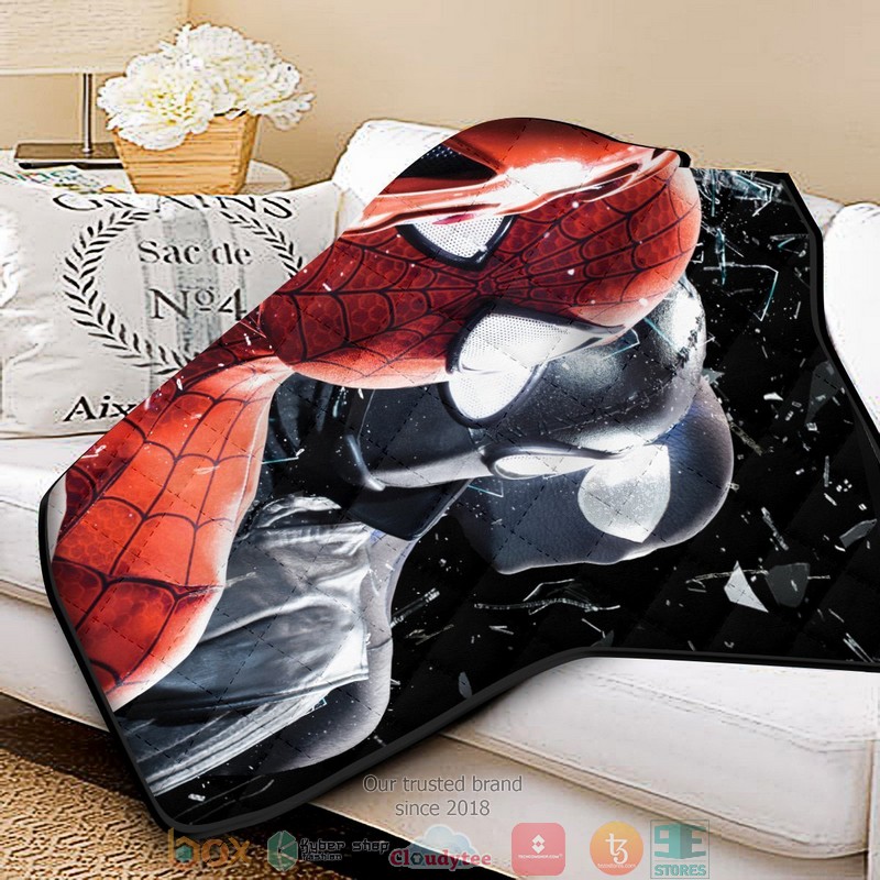 Multiverse_Spider-man_Quilt_Blanket_1