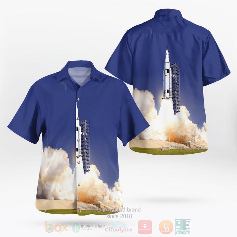 NASA_Space_Launch_System_SLS_With_Orion_Multi-Purpose_Crew_Vehicle_Hawaiian_Shirt