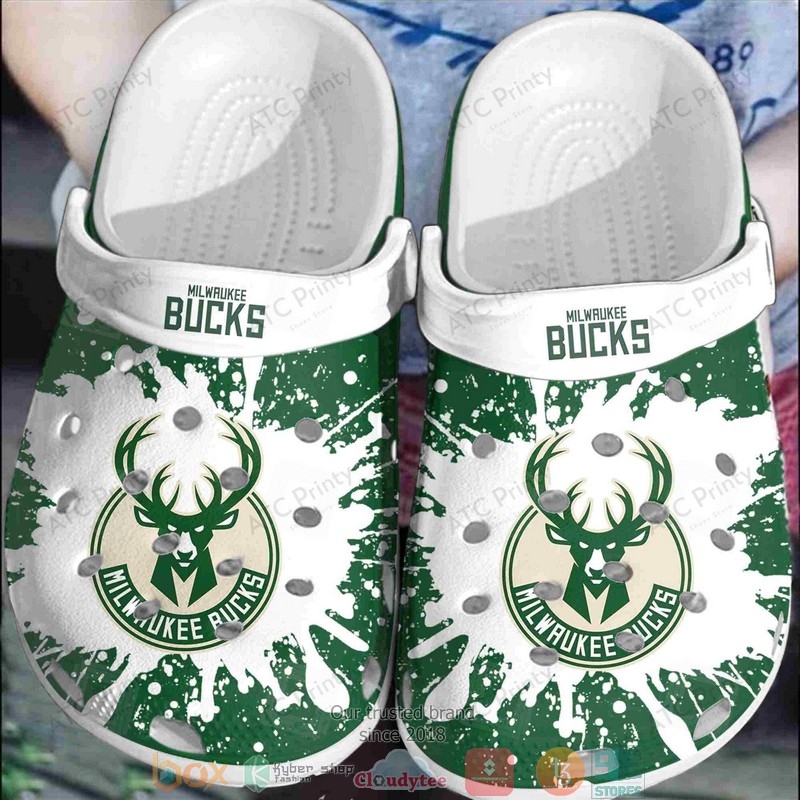 NBA_Milwaukee_Bucks_White-Green_Crocband_Crocs_Clog_Shoes