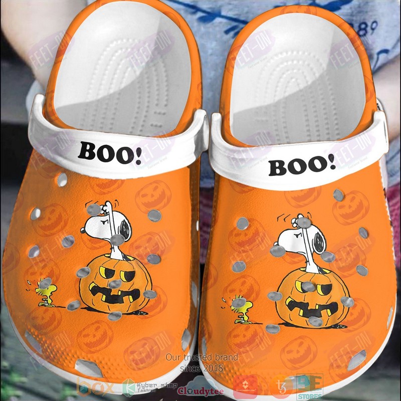 Snoopy_Pumpkin_Boo_Crocband_Clogs