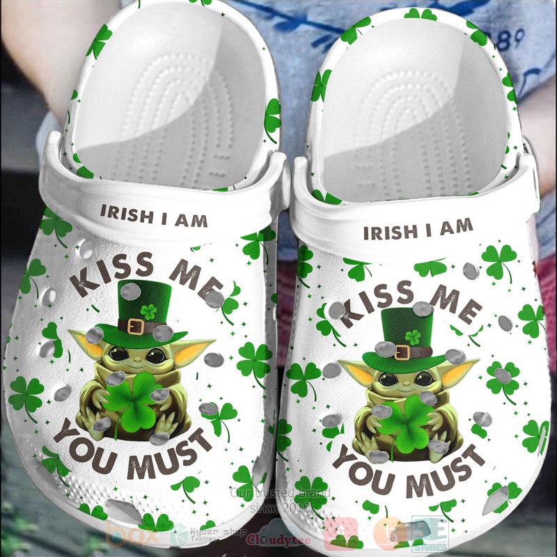 Star_Wars_Baby_Yoda_Irish_I_Am_Kiss_Me_You_Must_Crocband_Crocs_Clog_Shoes