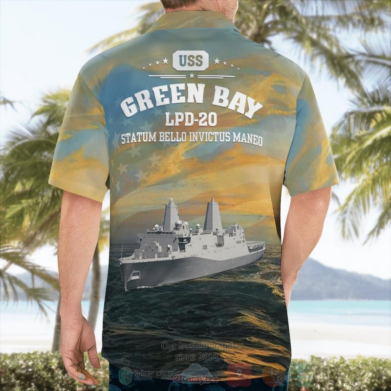 USS_Green_Bay_LPD-20_San_Antonio-class_amphibious_transport_dock_Hawaiian_Shirt_1