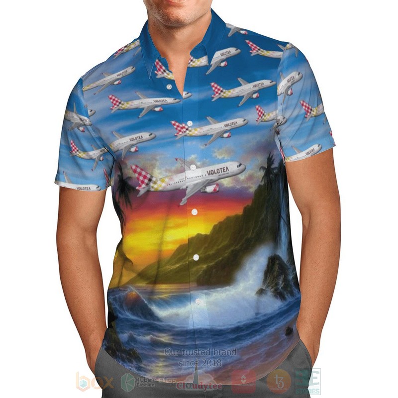 Volotea_Airbus_A320-200_Hawaiian_Shirt_1
