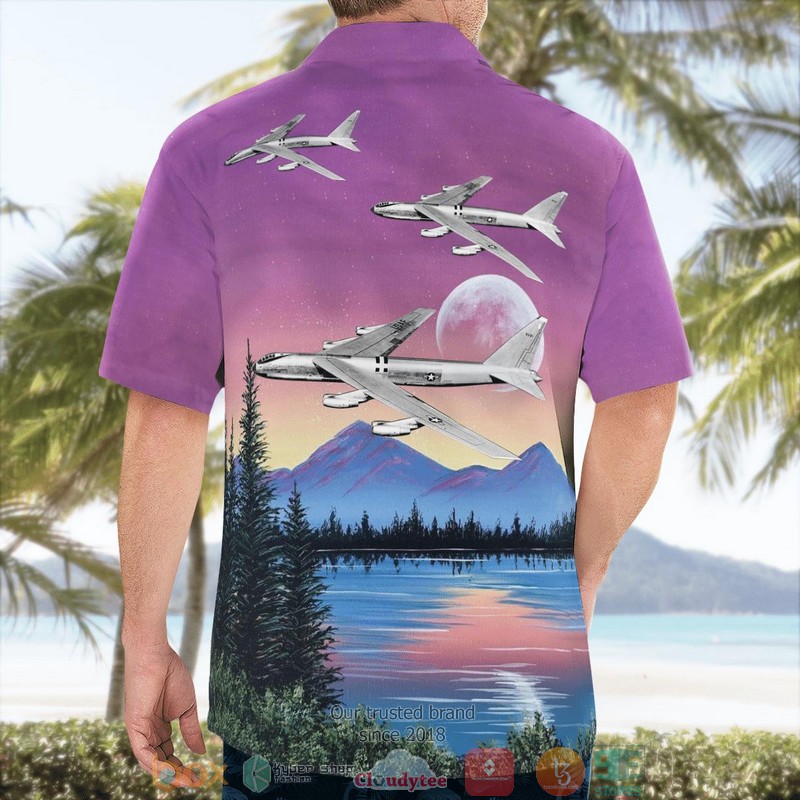 Boeing_B-52_Stratofortress_Strategic_Bomber_Aircraft_Hawaiian_Shirt_1