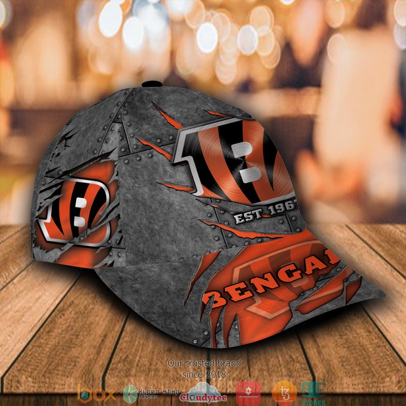 Cincinnati_Bengals_Luxury_NFL_Custom_Name_Cap_1