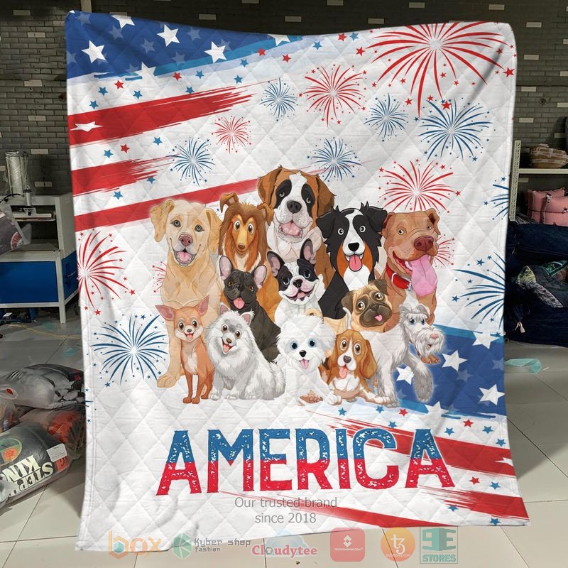 Dog_America_Independence_Day_Quit