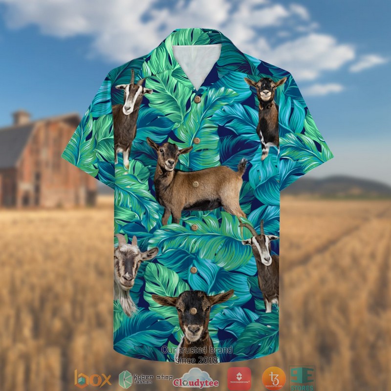 Farmer_Goat_With_Goat_Pattern_Hawaiian_shirt