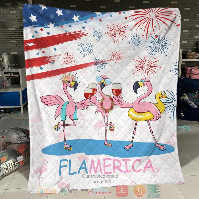 Flamingo_Cheers_Flamerica_Independence_Day_Quit
