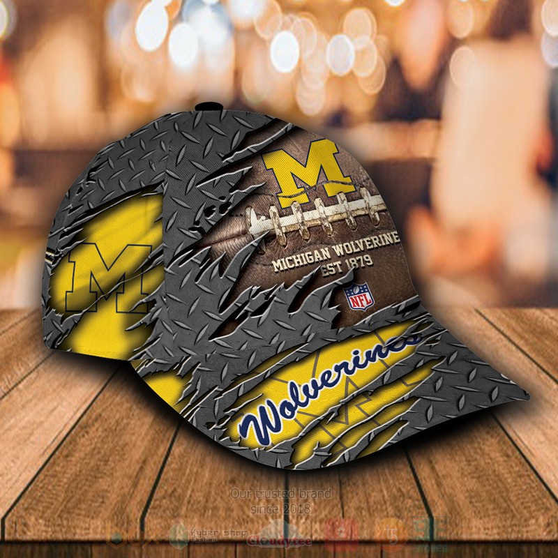 NCAA_Michigan_Wolverines_Custom_Name_Cap_1