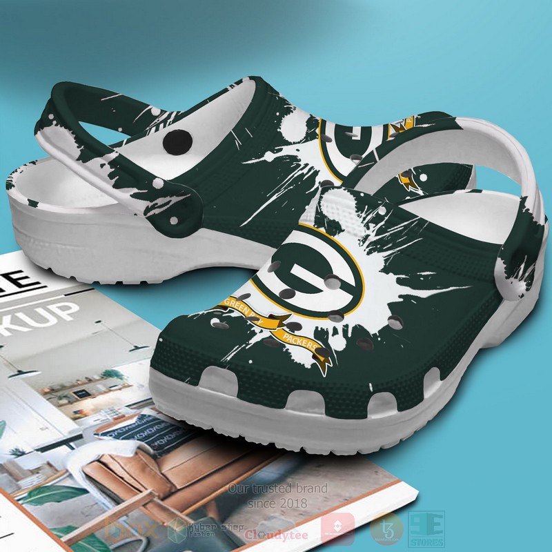 NFL_Green_Bay_Packers_Custom_Name_Green-White_Crocband_Crocs_Clog_Shoes_1