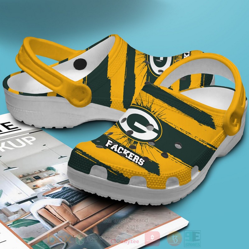 NFL_Green_Bay_Packers_Custom_Name_Yellow-Green_Crocband_Crocs_Clog_Shoes_1