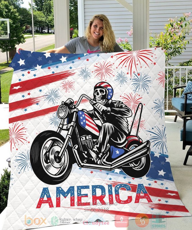 Skull_rides_Motorcycle_Independence_Day_Quit_1