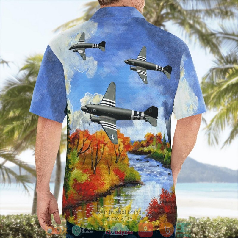 WWII_Douglas_C-47_Skytrain_Military_Transport_Aircraft_Hawaiian_Shirt_1